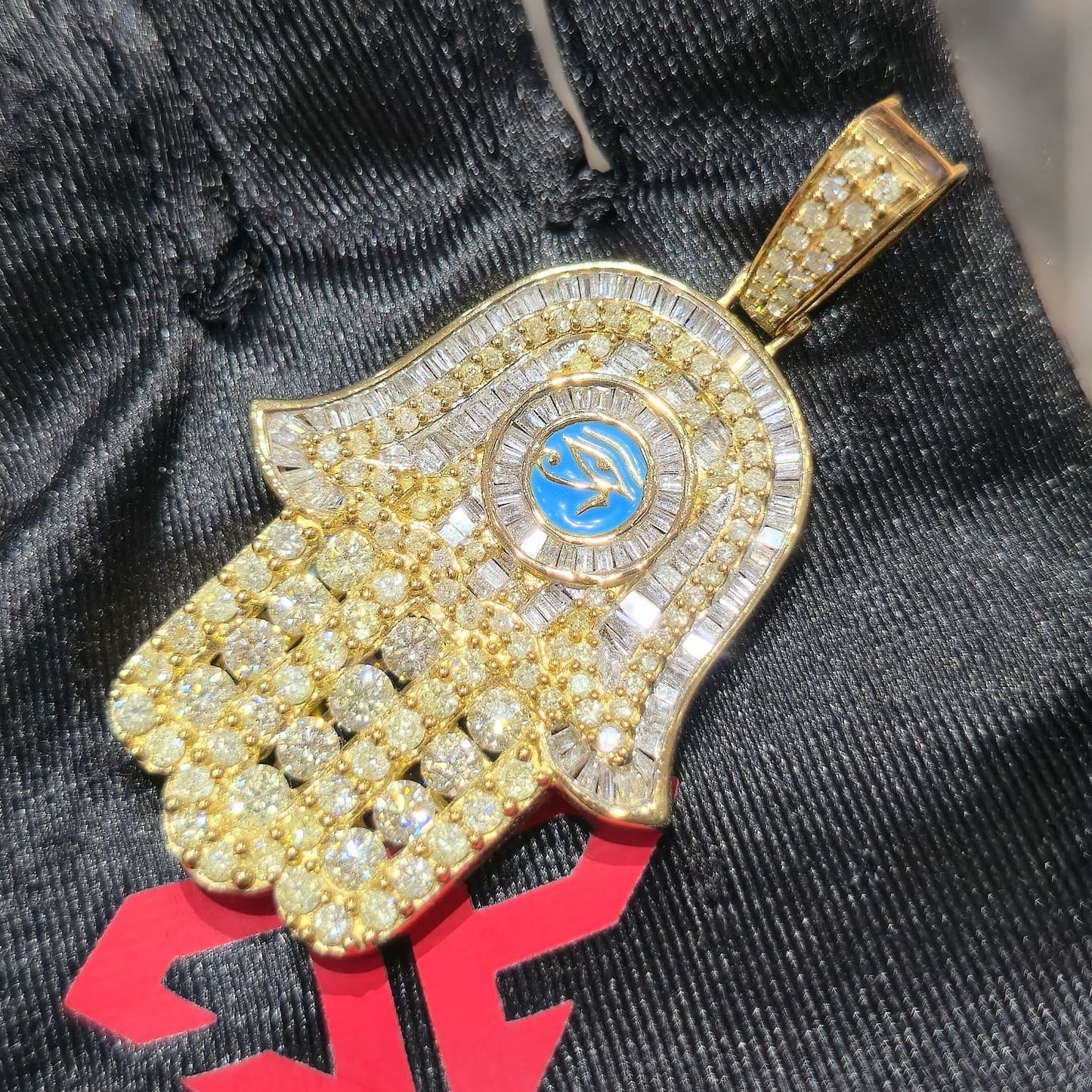 10K Yellow Gold Diamond Hamsa Hand Pendant 4.50ctw GH SI 12.97 grams 2 inches