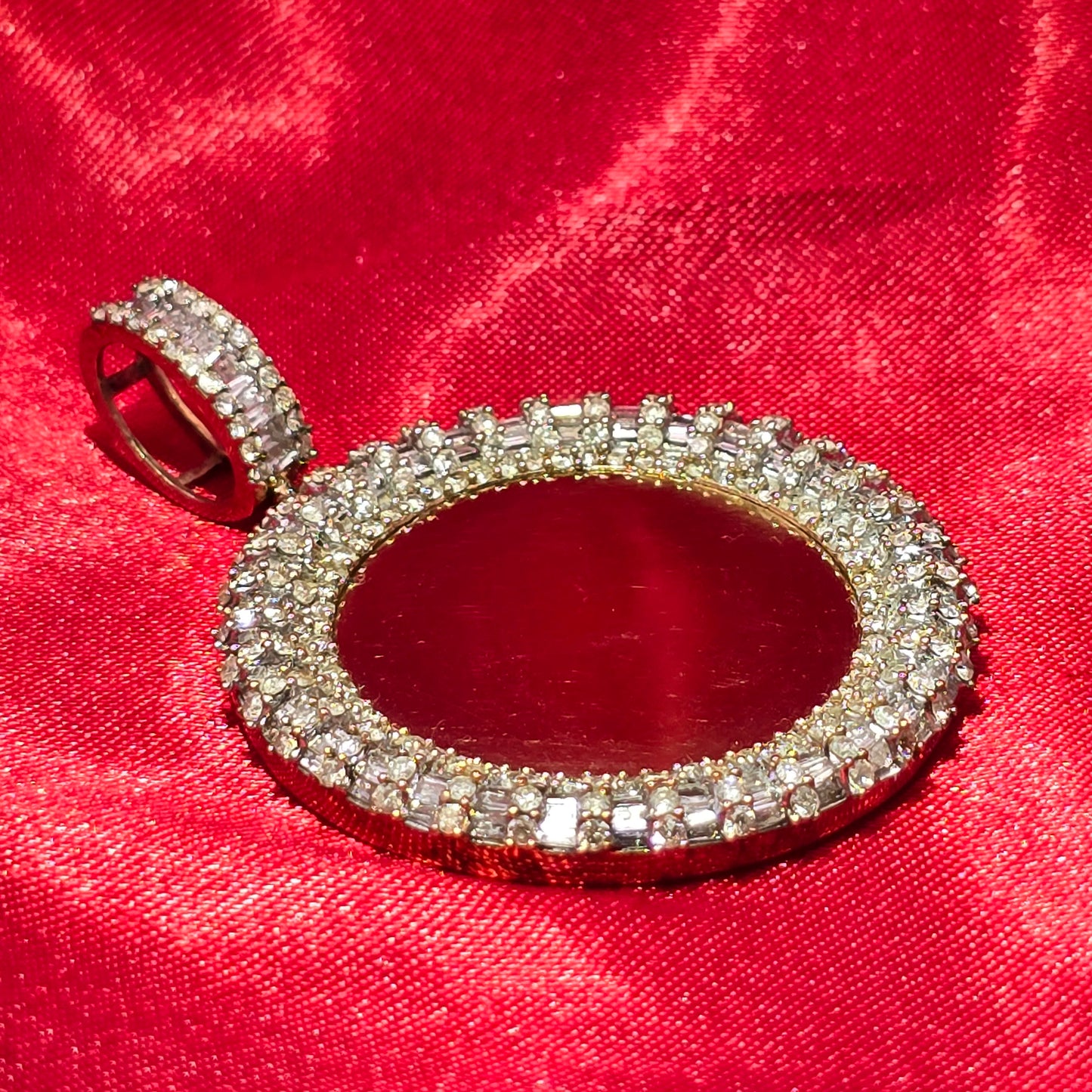 10k Yellow Gold Diamond Round Memory Pendant 4.0 ctw
