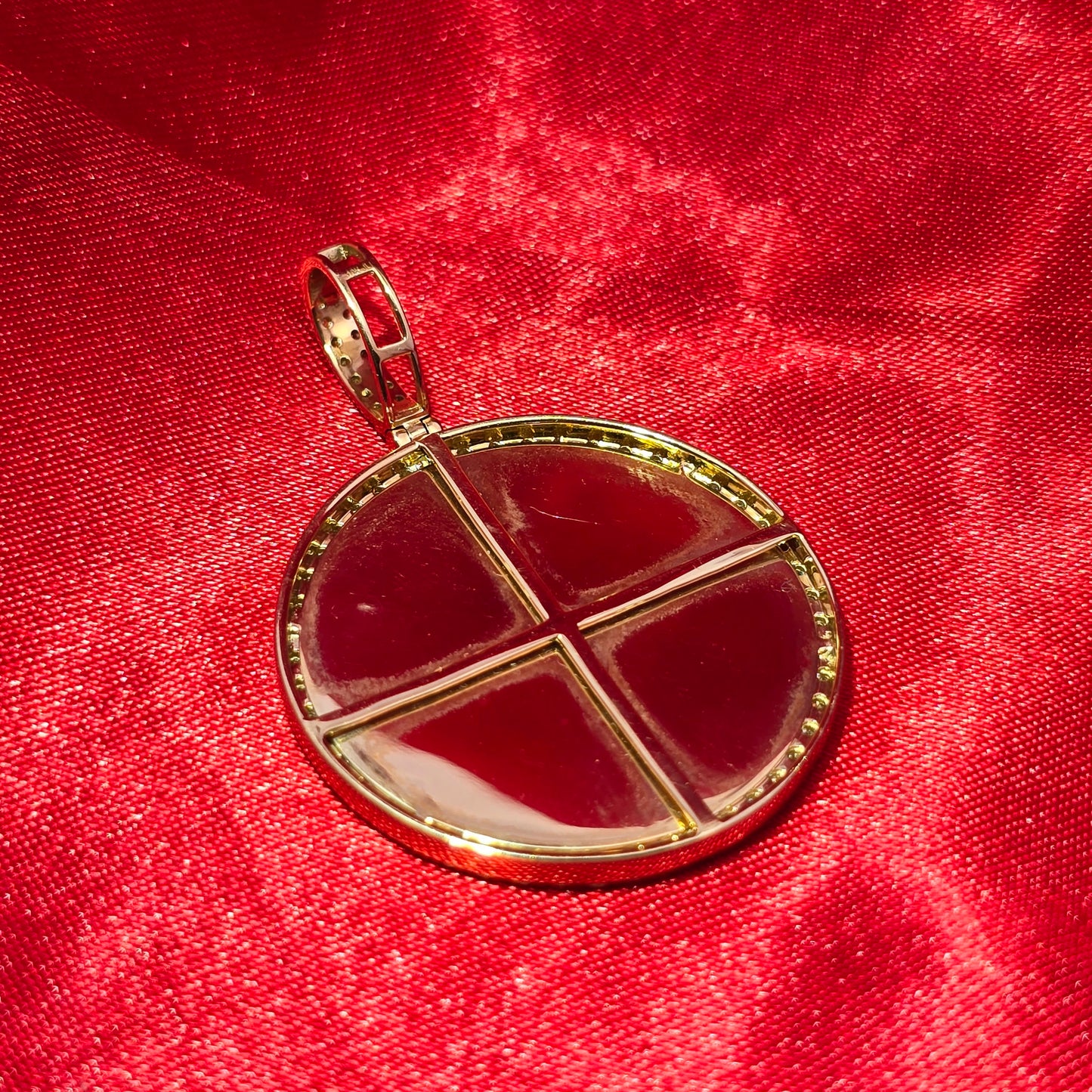 10k Yellow Gold Diamond Round Memory Pendant 1.0 ctw