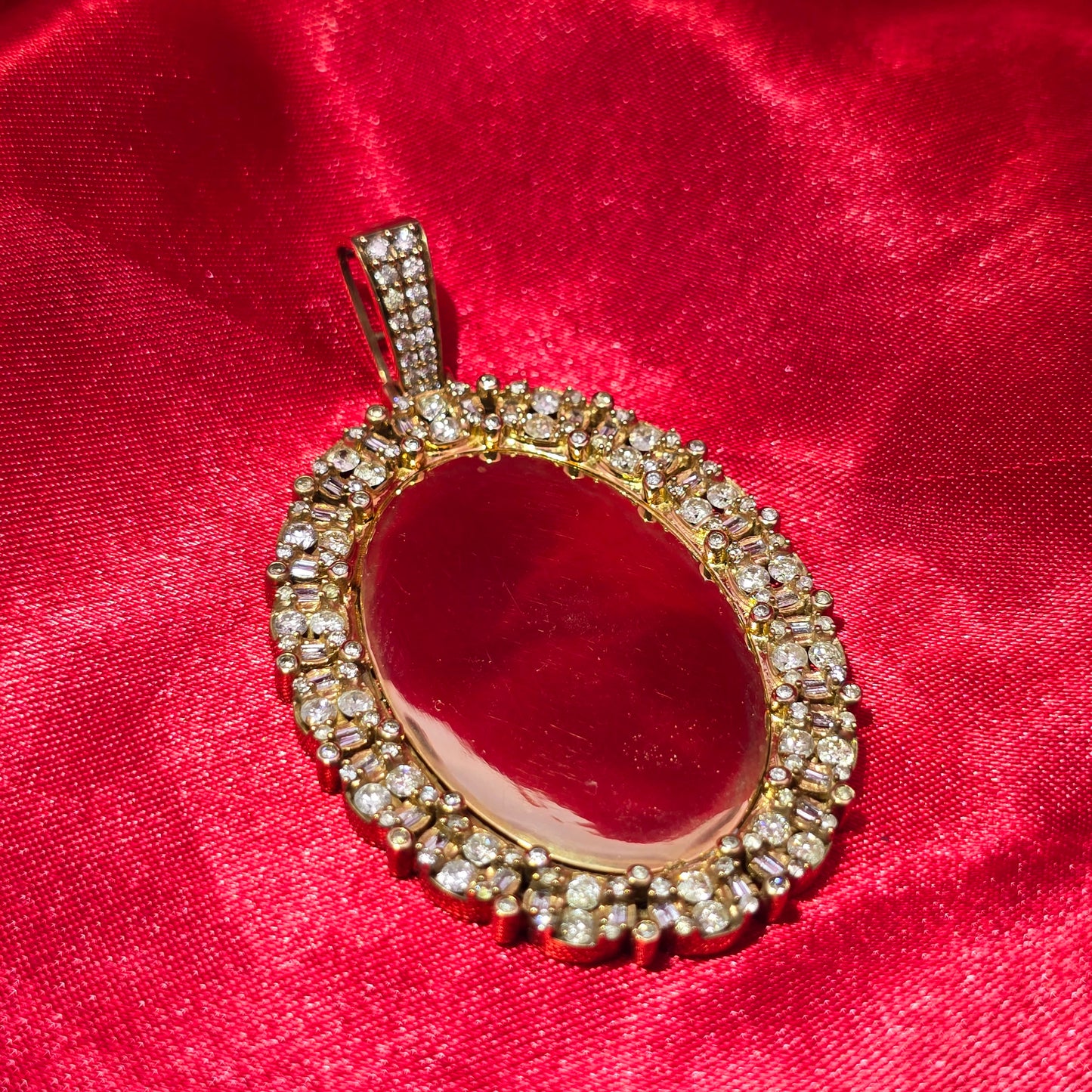 10k Yellow Gold Diamond Oval Memory Pendant 4.0 ctw