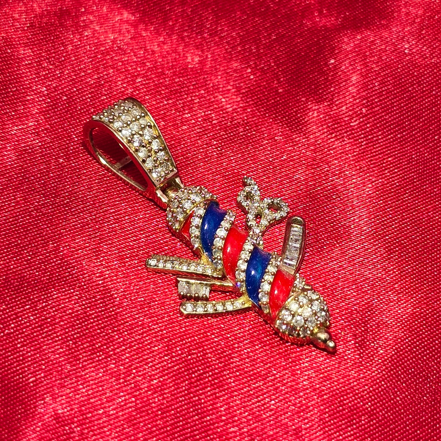 Barber Pole Pendant 0.50 ctw Diamond 10K Yellow Gold