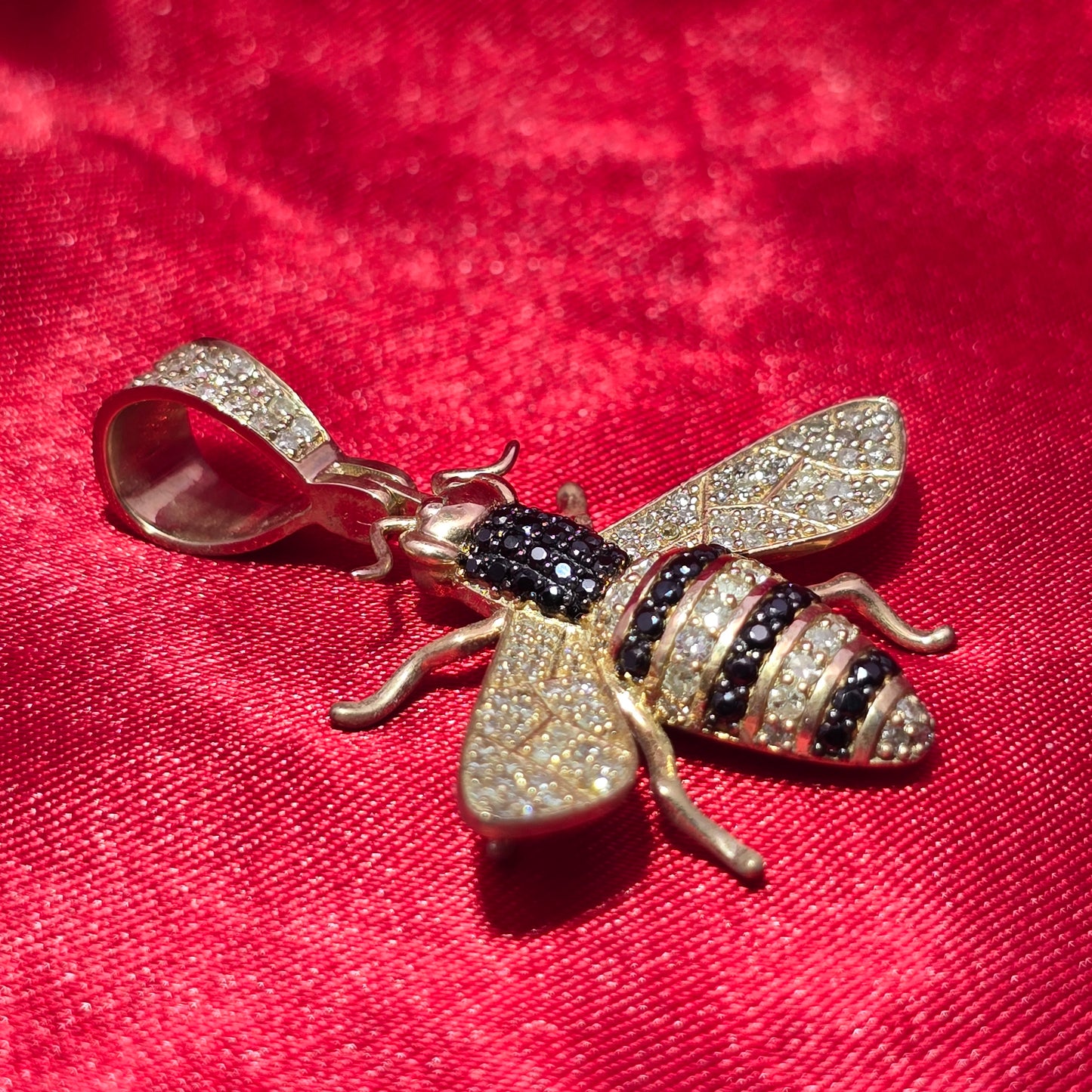 Iced Bee Pendant 1.25 ctw Diamond 10K Yellow Gold