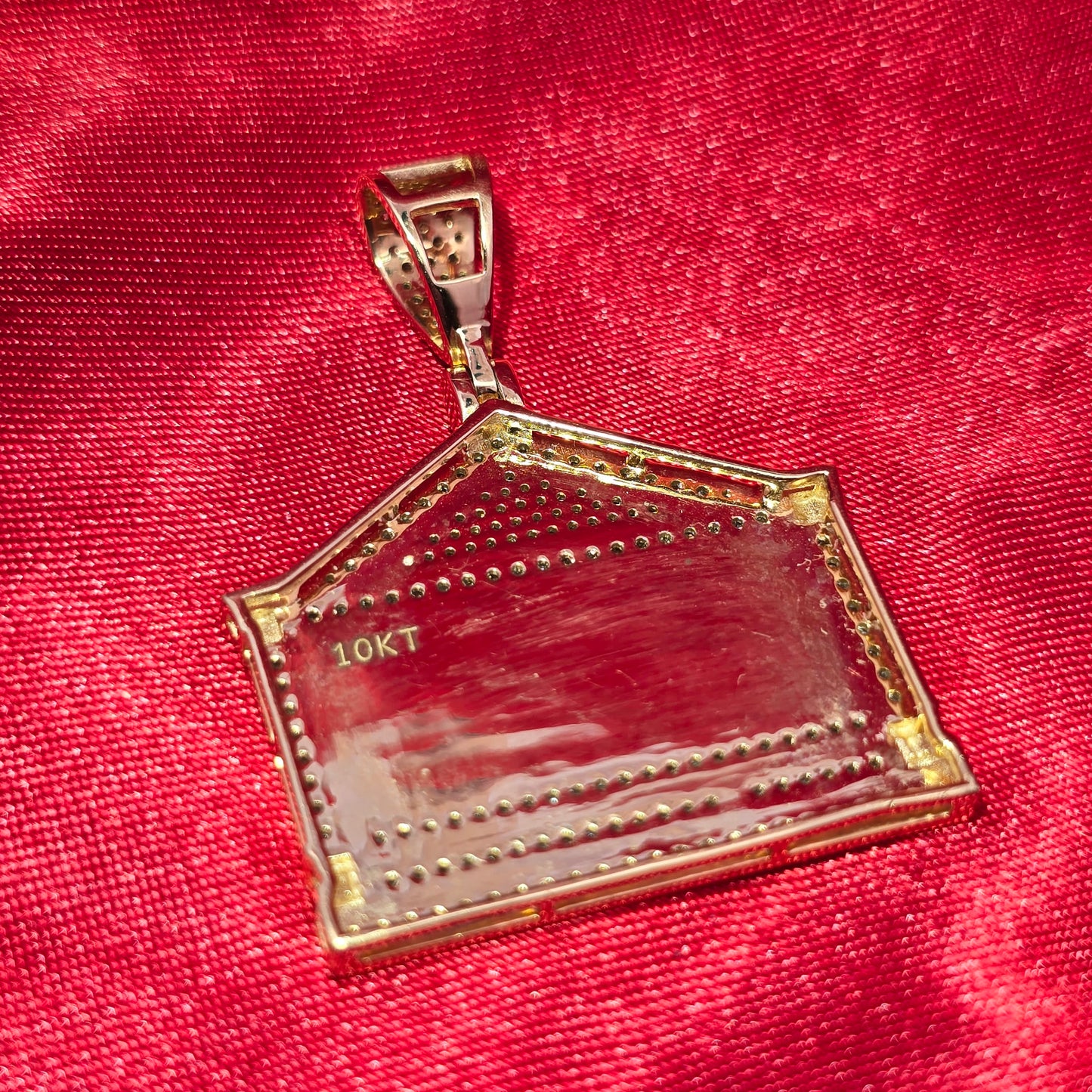 Intricate Pendant 1.25 ctw Diamond 10K Yellow Gold