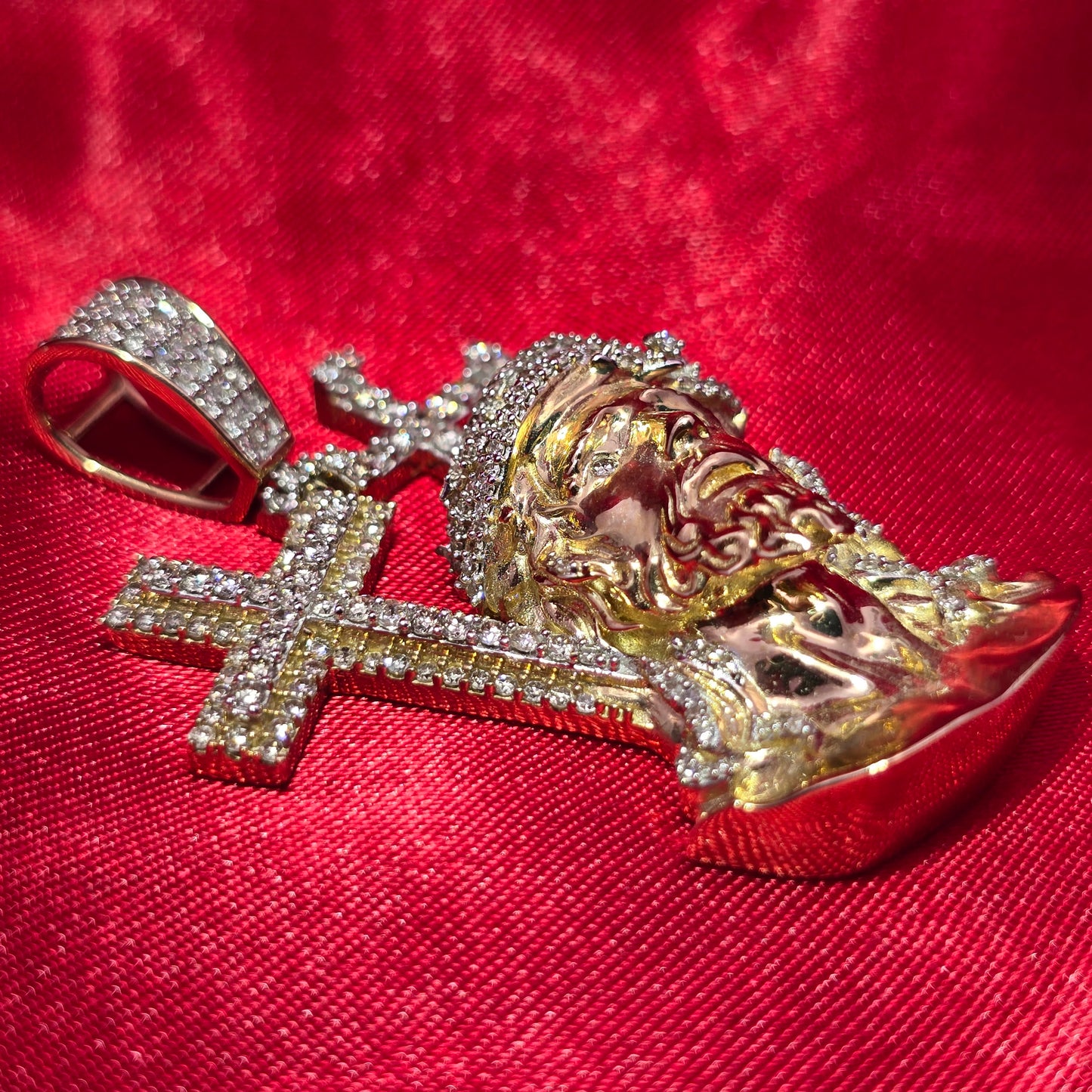 Jesus Head With Crosses Pendant 0.33 ctw Diamond 10K Yellow Gold