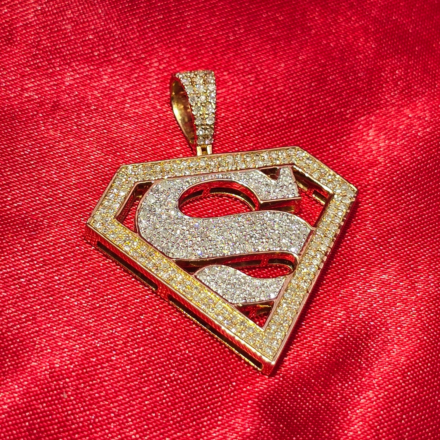 Superhero Pendant 0.74 ct. Diamond 10K Yellow Gold