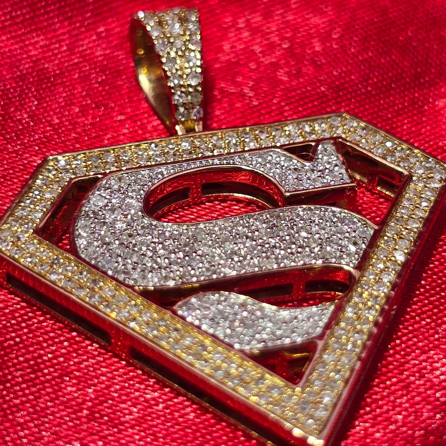 Superhero Pendant 0.74 ct. Diamond 10K Yellow Gold