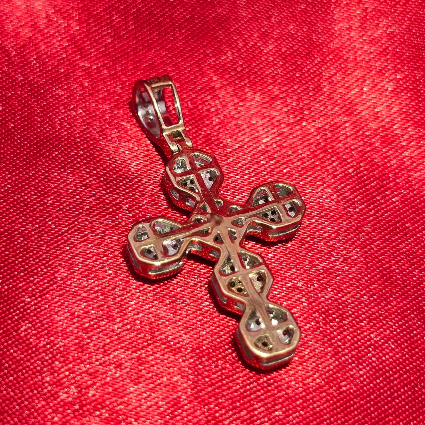 Cross Pendant 0.25 ctw Diamond 10K Yellow Gold