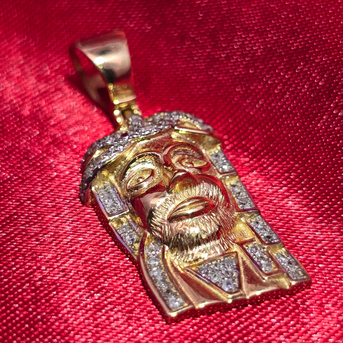 Jesus Head Pendant 0.25 ctw Diamond 10K Yellow Gold