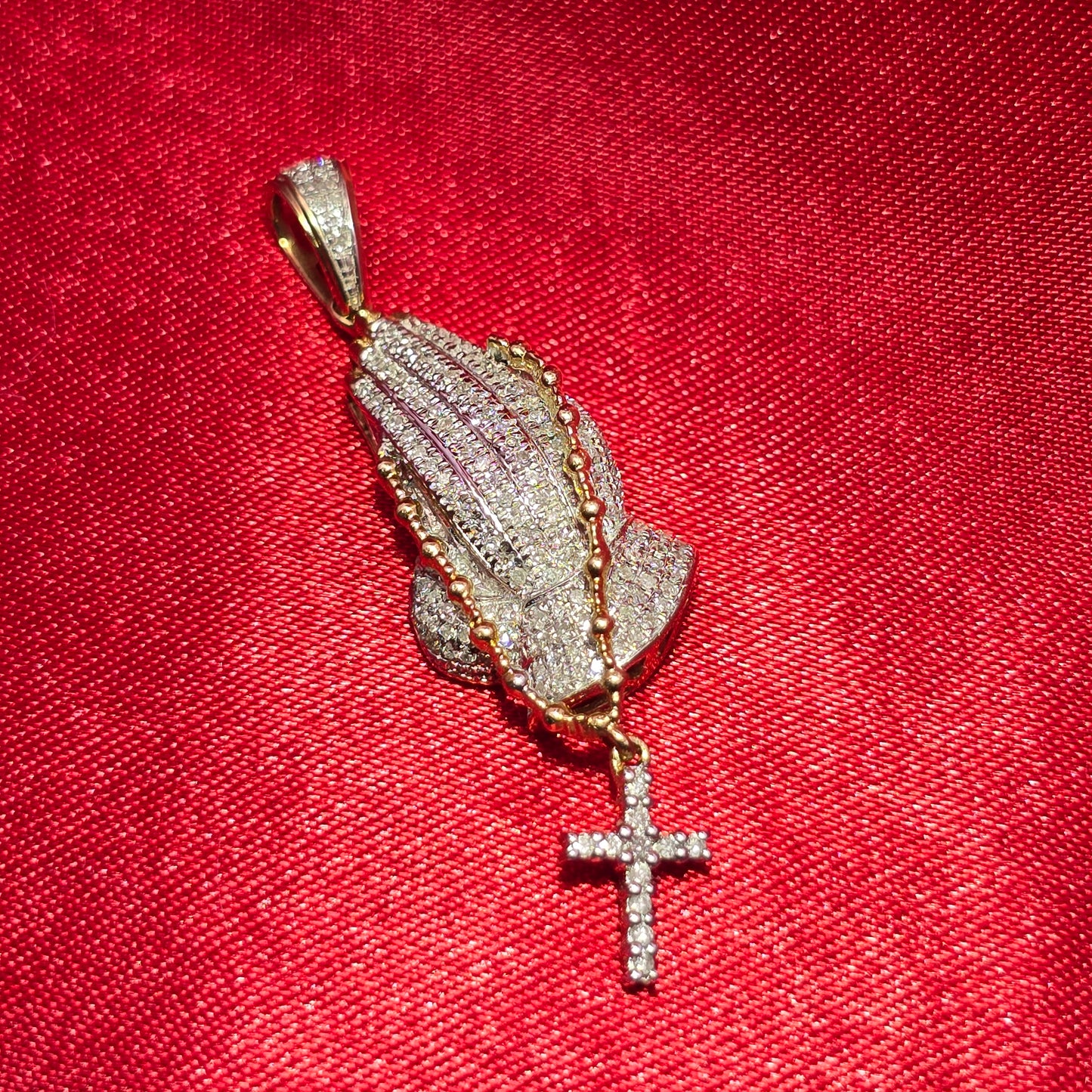 Praying Hands Pendant 0.875 Ct. 10K Gold