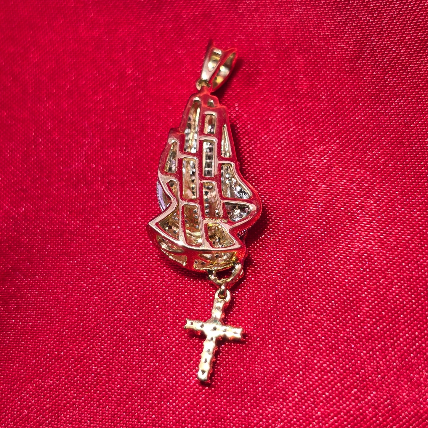 Praying Hands Pendant 0.875 Ct. 10K Gold