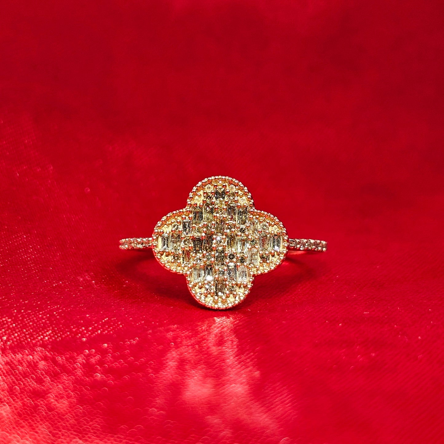 Vintage Alhambra Ring 0.65 ctw Diamond 10K Yellow Gold