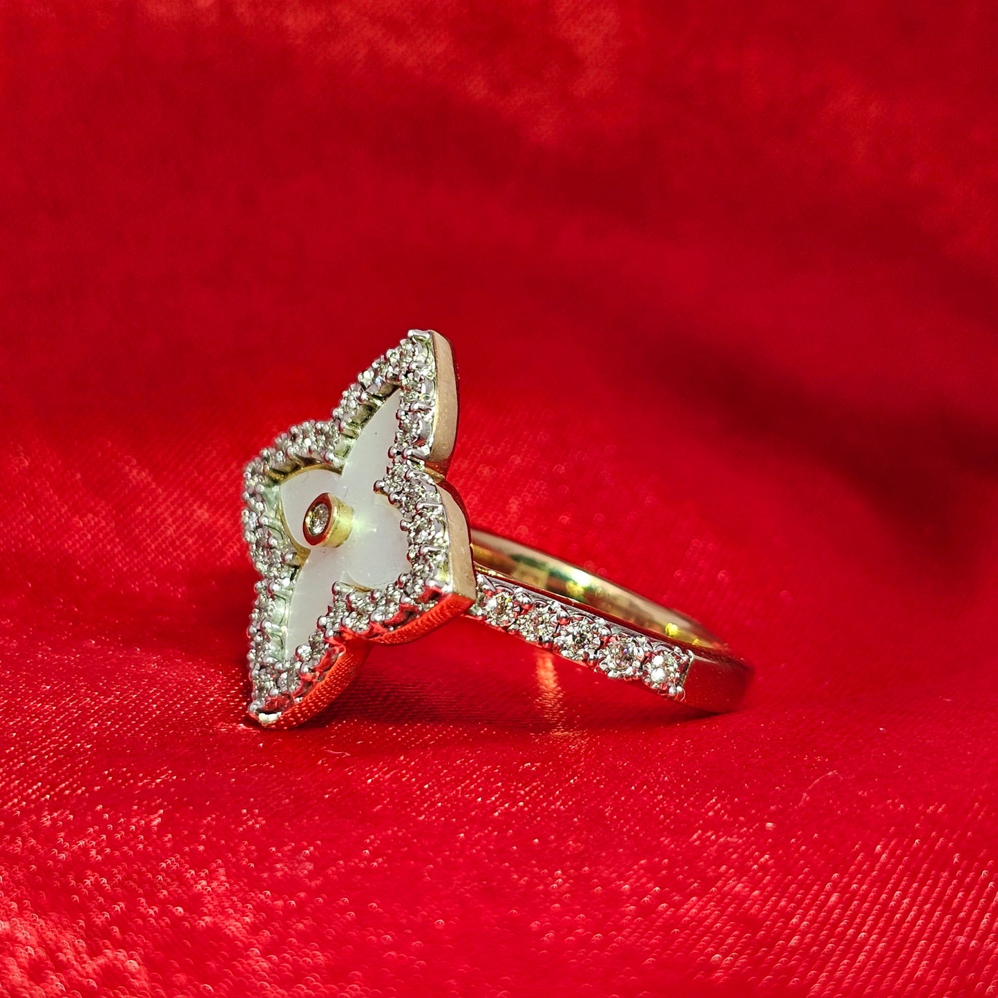 Ombre Blossom Ring 0.26 ctw Diamond 10K Yellow Gold