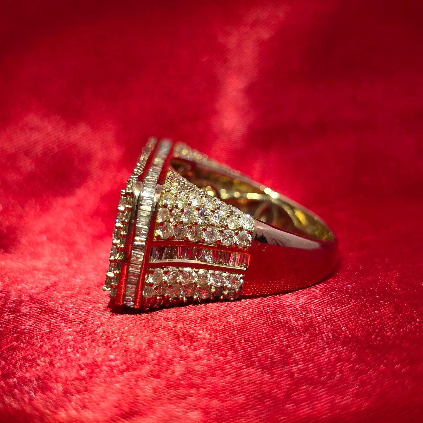 Cash Ring Diamond 10K Yellow Gold