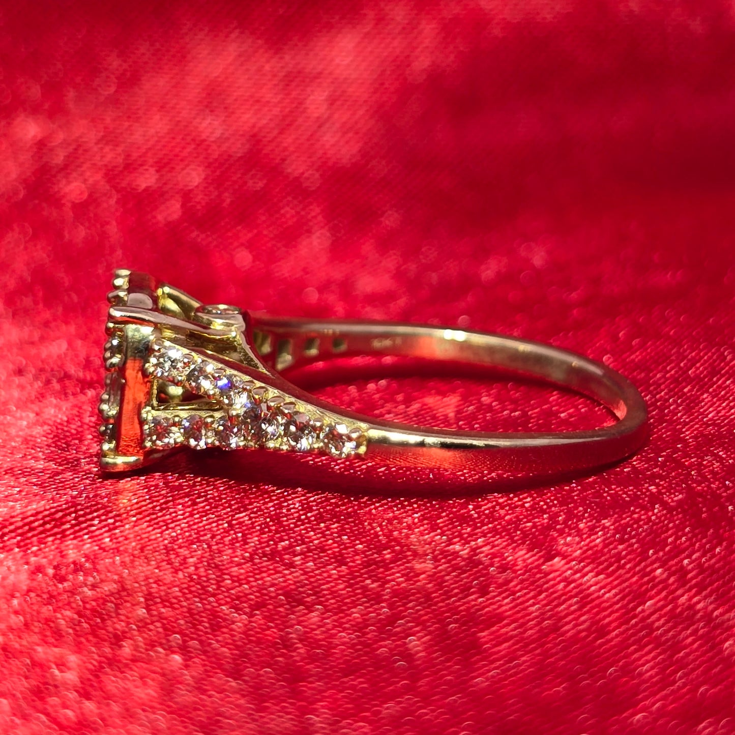 Engagement Ring Diamond 1.25 ctw 10K Yellow Gold
