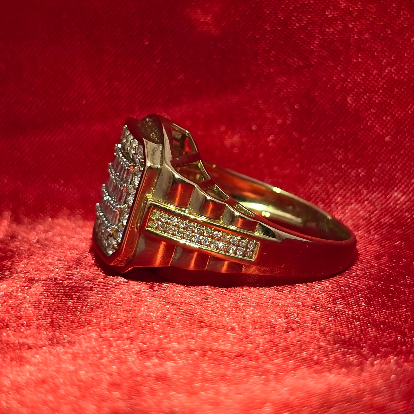 Round & Baguette Ring Diamond 1.00 ctw 10K Yellow Gold