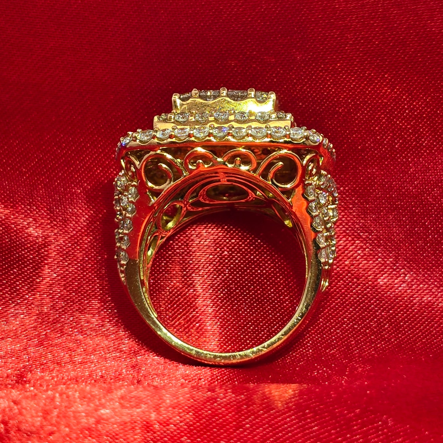 Round Cut Ring 5.10 ctw Diamond 14K Yellow Gold