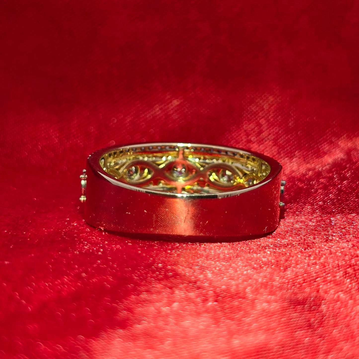 Diamond Wedding Band Ring 0.64 CTW in 10K Yellow Gold – Round Cut