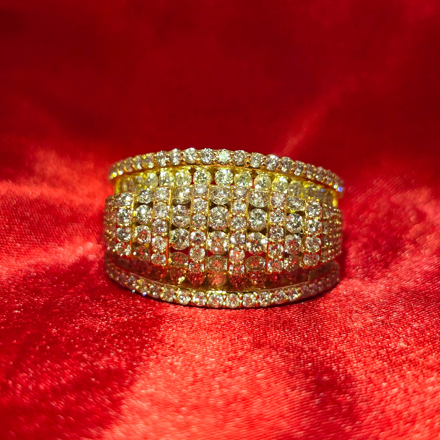 Round Cut Diamond Ring 3.55 CTW in 10K Yellow Gold – Statement Design