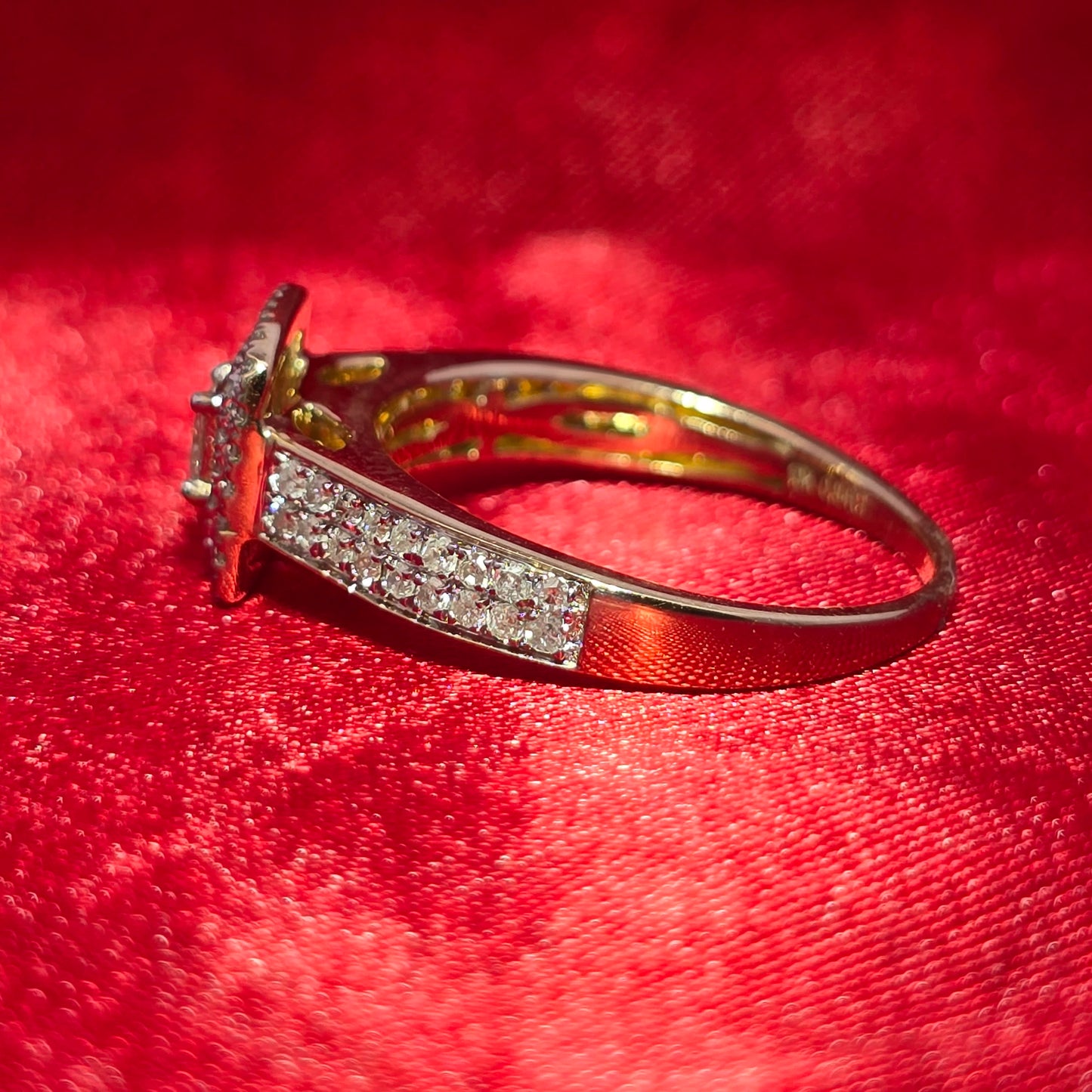 Diamond Engagement Ring 0.84 ctw 10K Yellow Gold