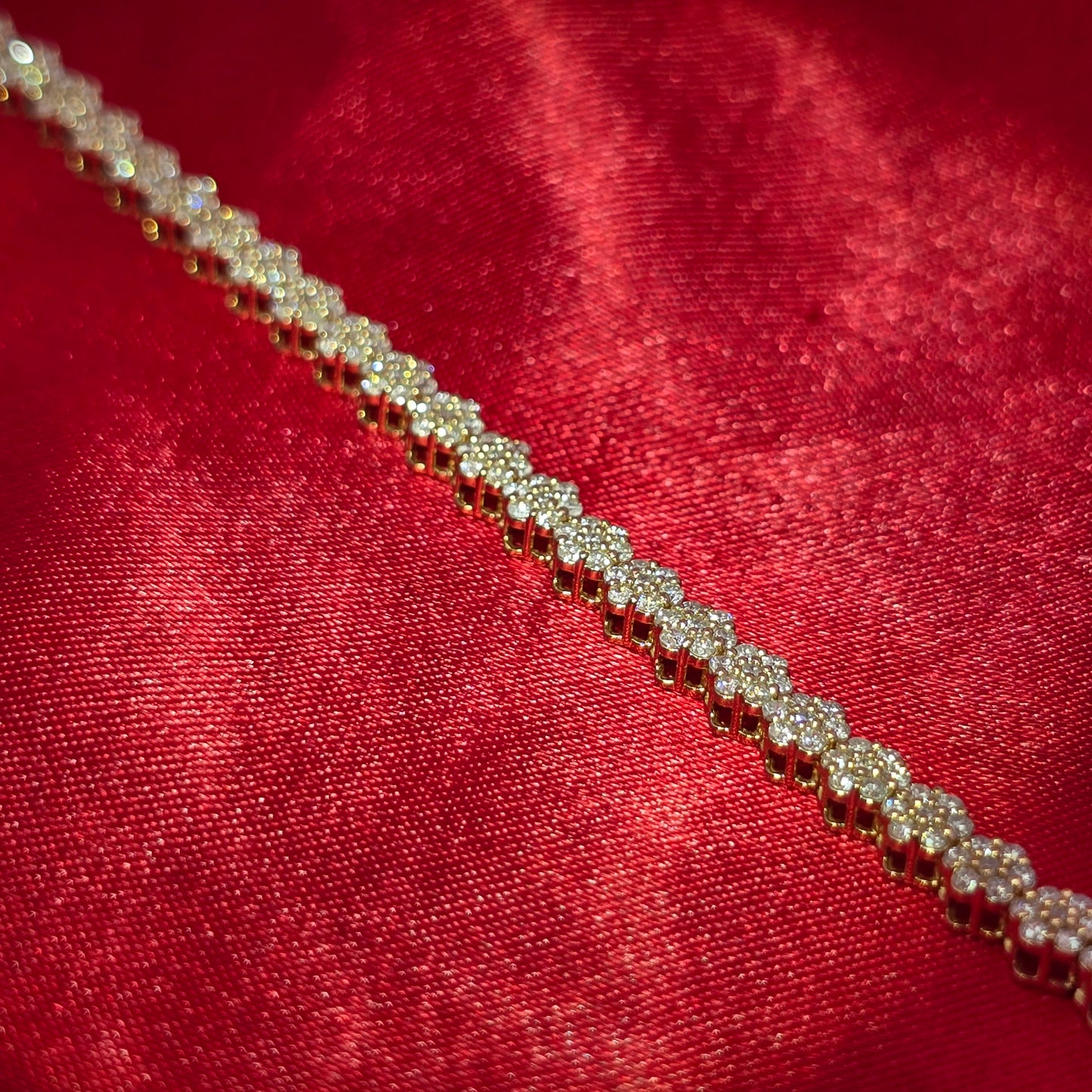 Women's Flower Bracelet 2.60 ctw Diamond 10K Yellow Gold