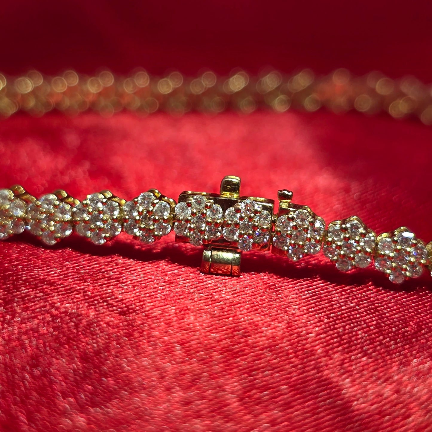 Women's Flower Bracelet 2.60 ctw Diamond 10K Yellow Gold