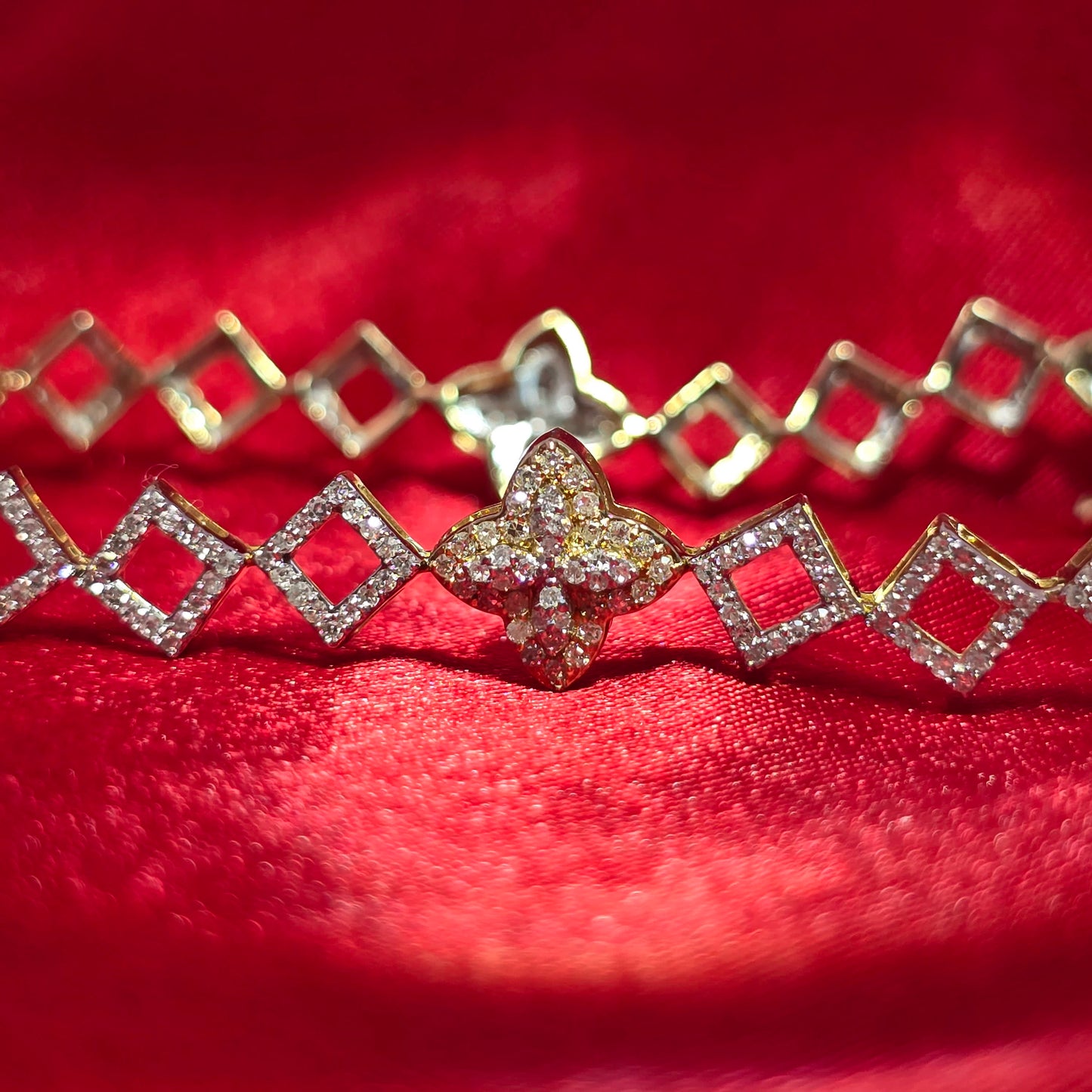10K Gold Women's Clover Diamond Link Bracelet 1.45ctw