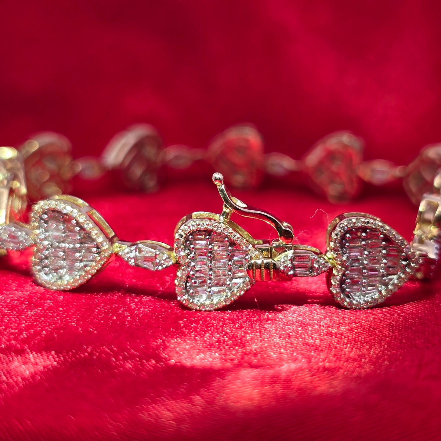 10K Yellow Gold Women's Heart Diamond Bracelet 2.35ctw