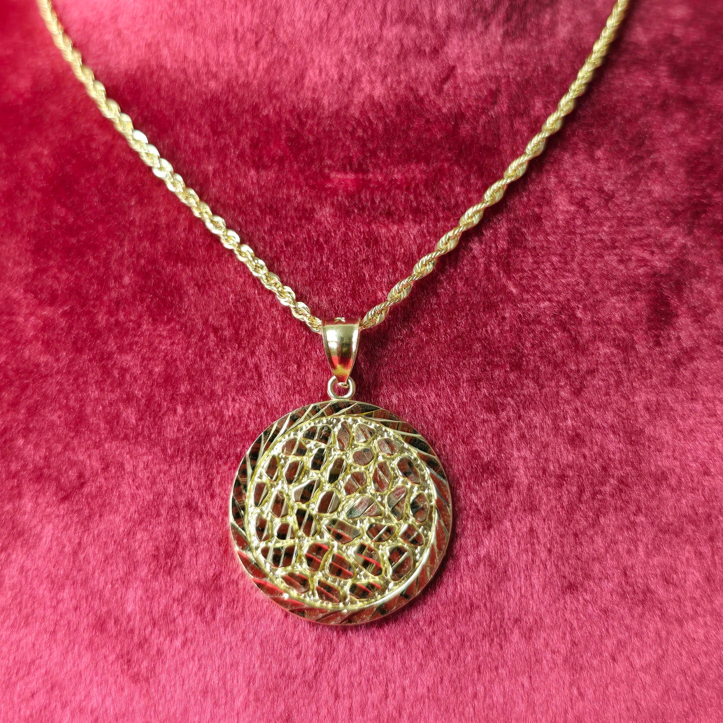 10K Yellow Gold Rope Chain with Diamond-Cut Circular Nugget Pendant | Geometric Nugget Style