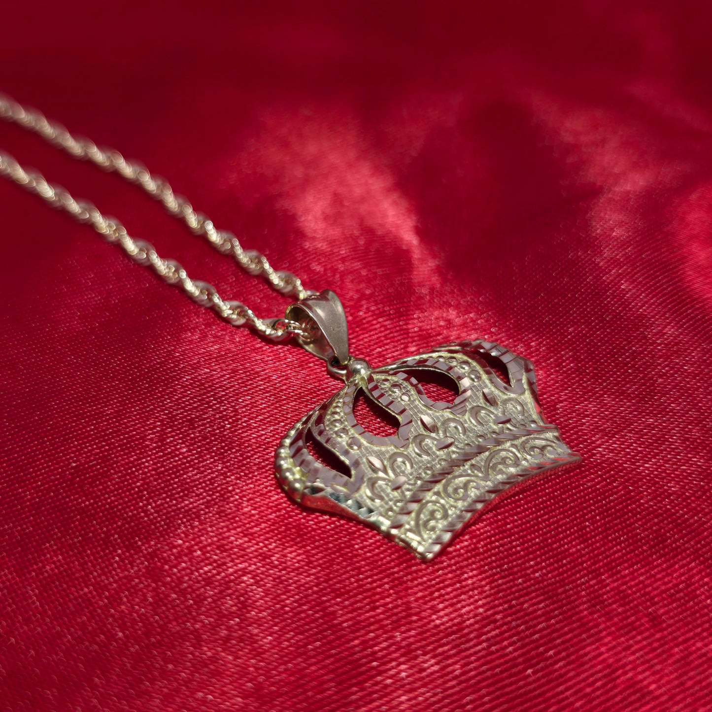 10K Yellow Gold Rope Chain with Royal Crown Pendant | Diamond-Cut King Style Necklace