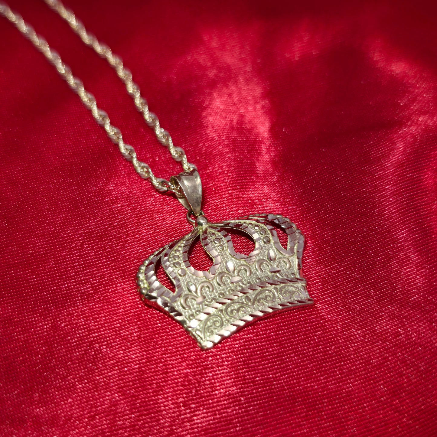 10K Yellow Gold Rope Chain with Royal Crown Pendant | Diamond-Cut King Style Necklace