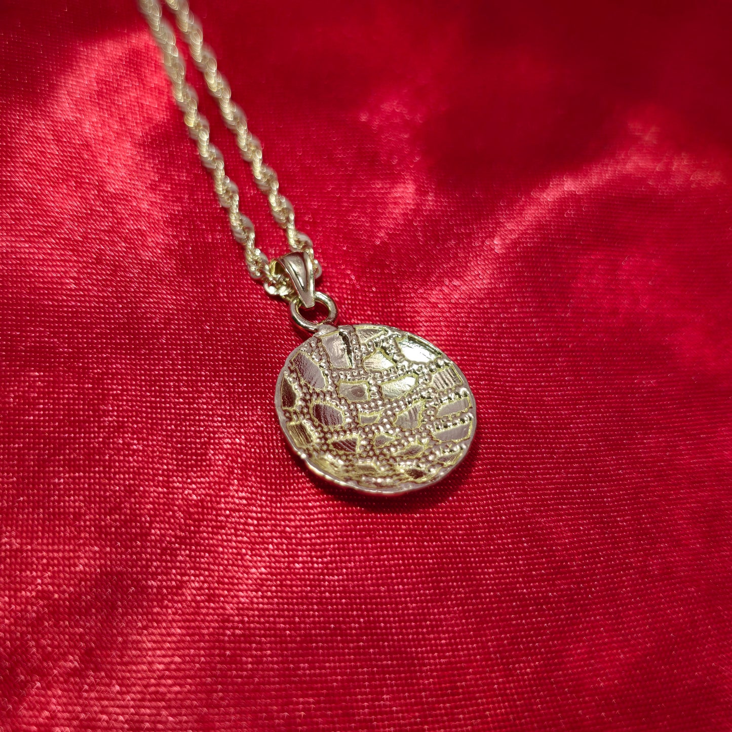 10K Yellow Gold Rope Chain with Small Round Nugget Pendant | Textured Circle Design