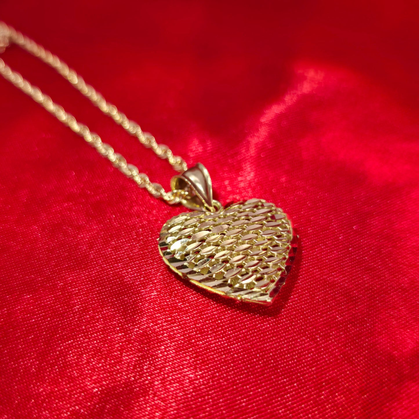 10K Luxury Heart Gold Pendant With 10K Gold Rope Chain 20"