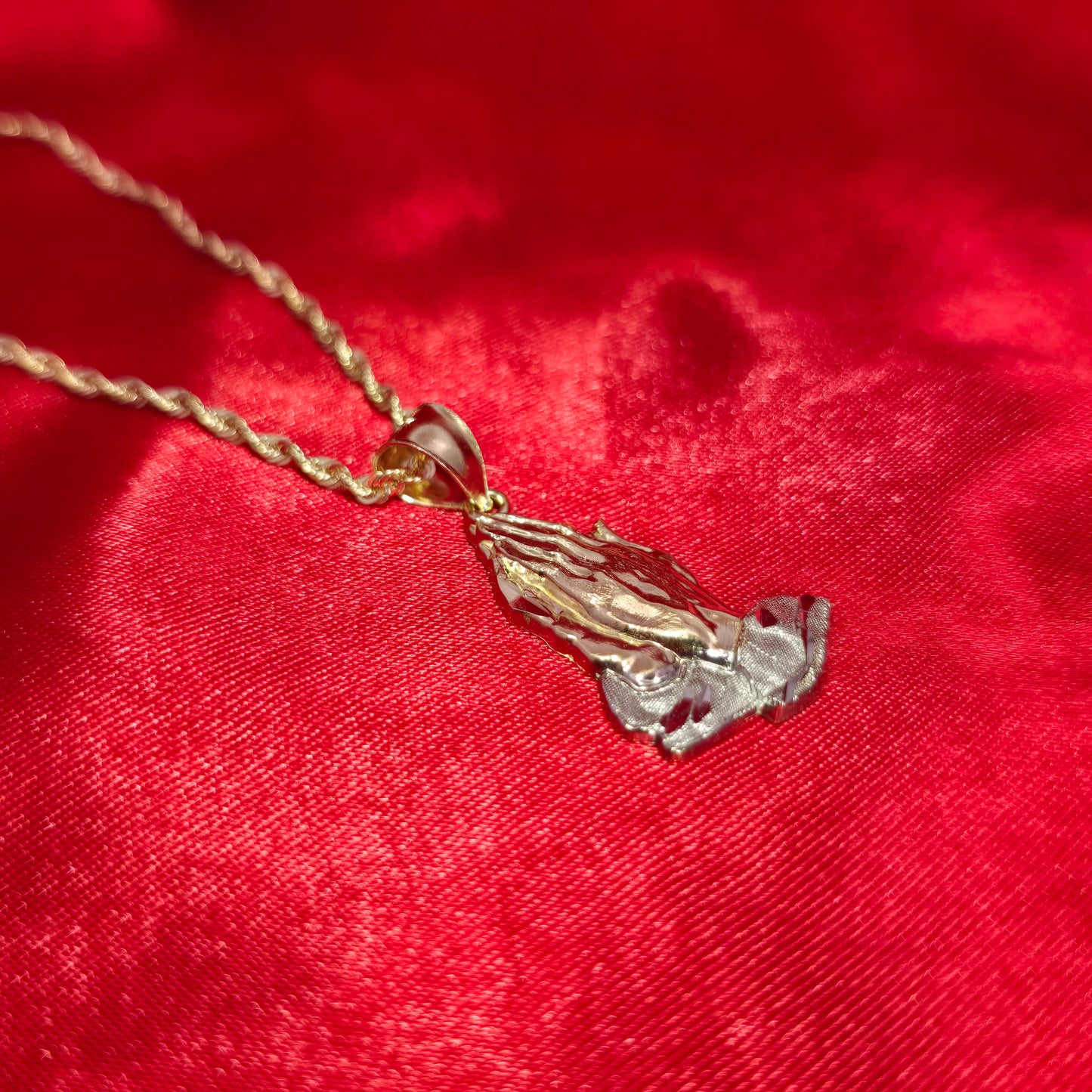 10K Yellow Gold Rope Chain with Praying Hands Pendant | Two-Tone Religious Design