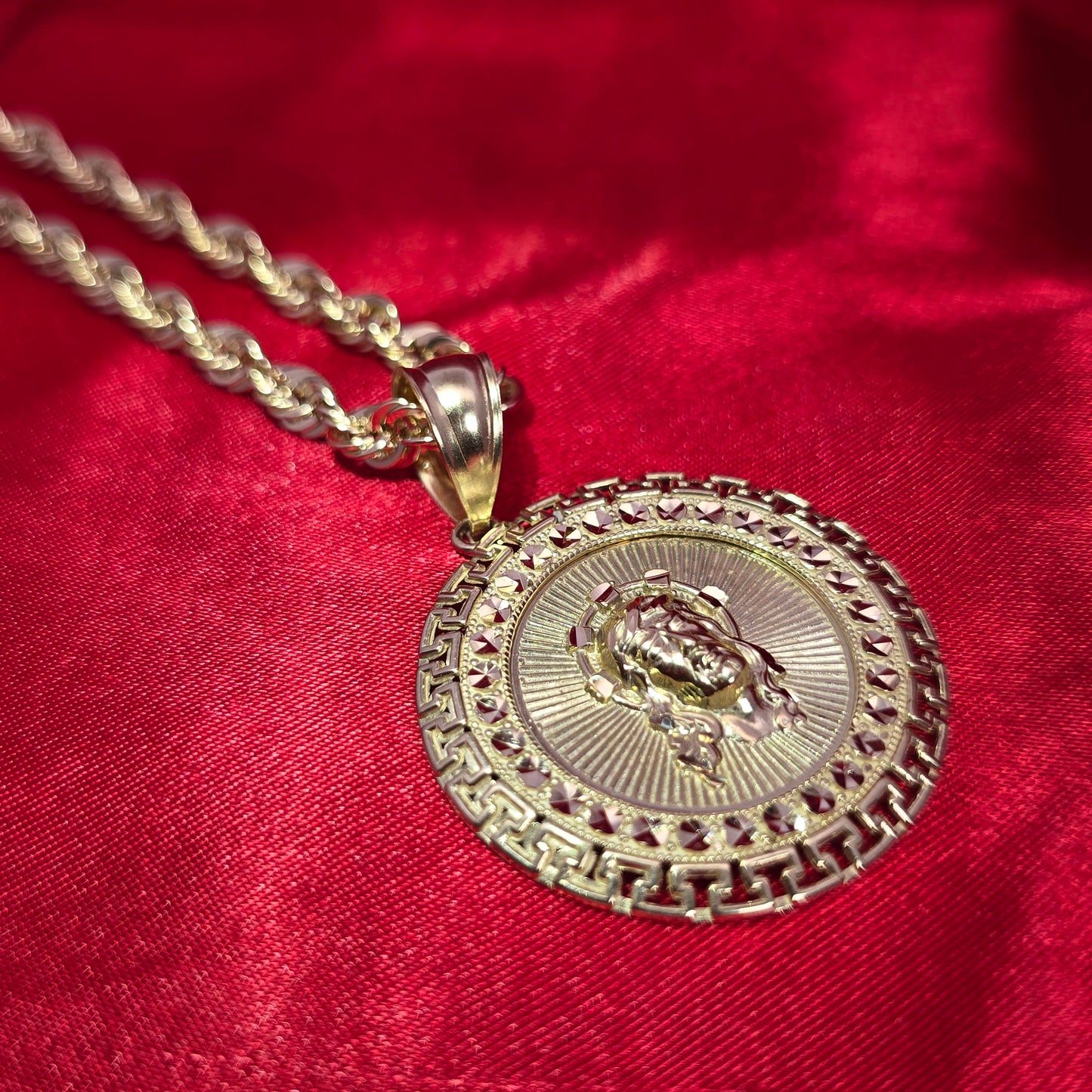 10K Gold Jesus Head Medallion Pendant with 20" Rope Chain – Religious & Stylish Design
