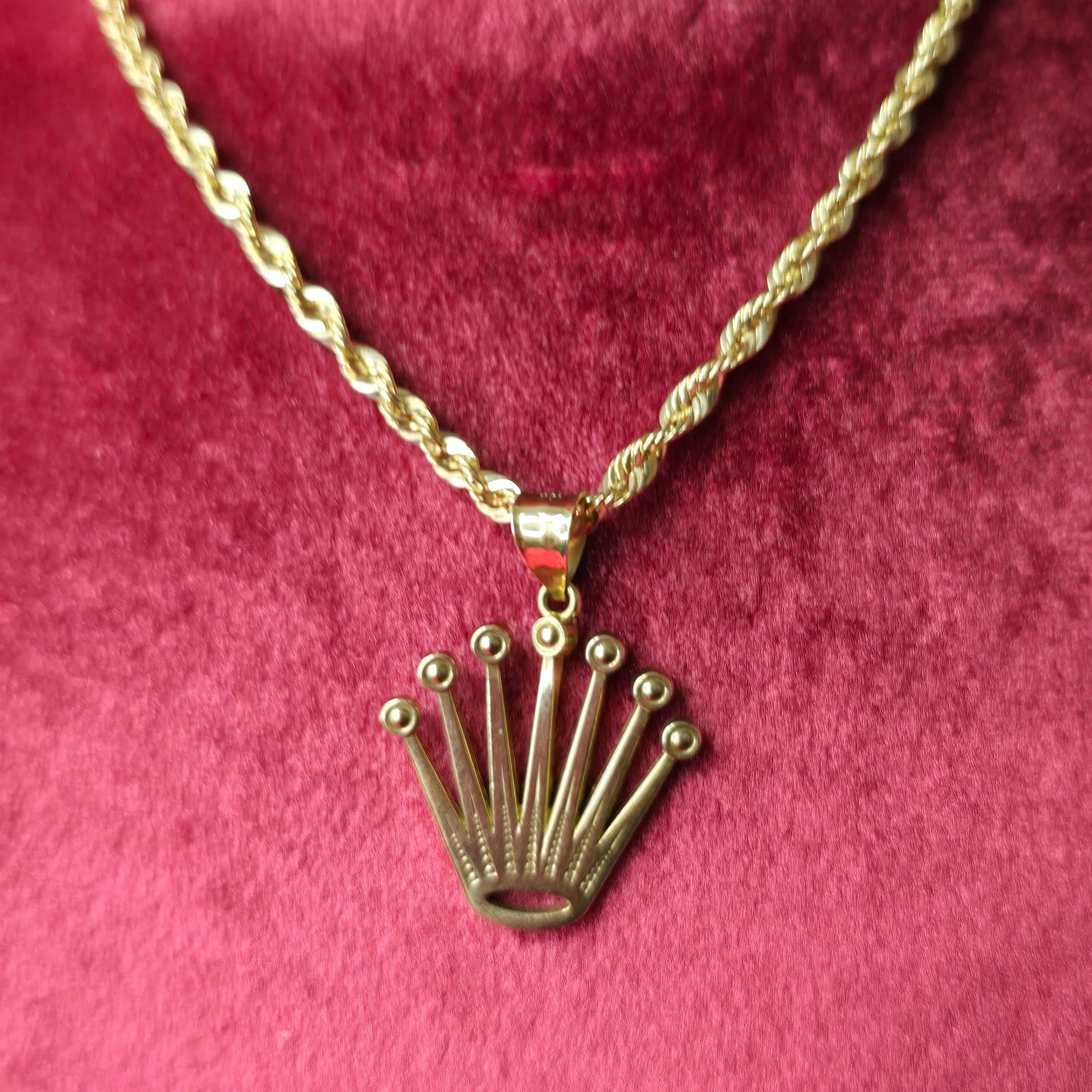 10K Gold Crown Pendant With 10K Rope Chain 20"