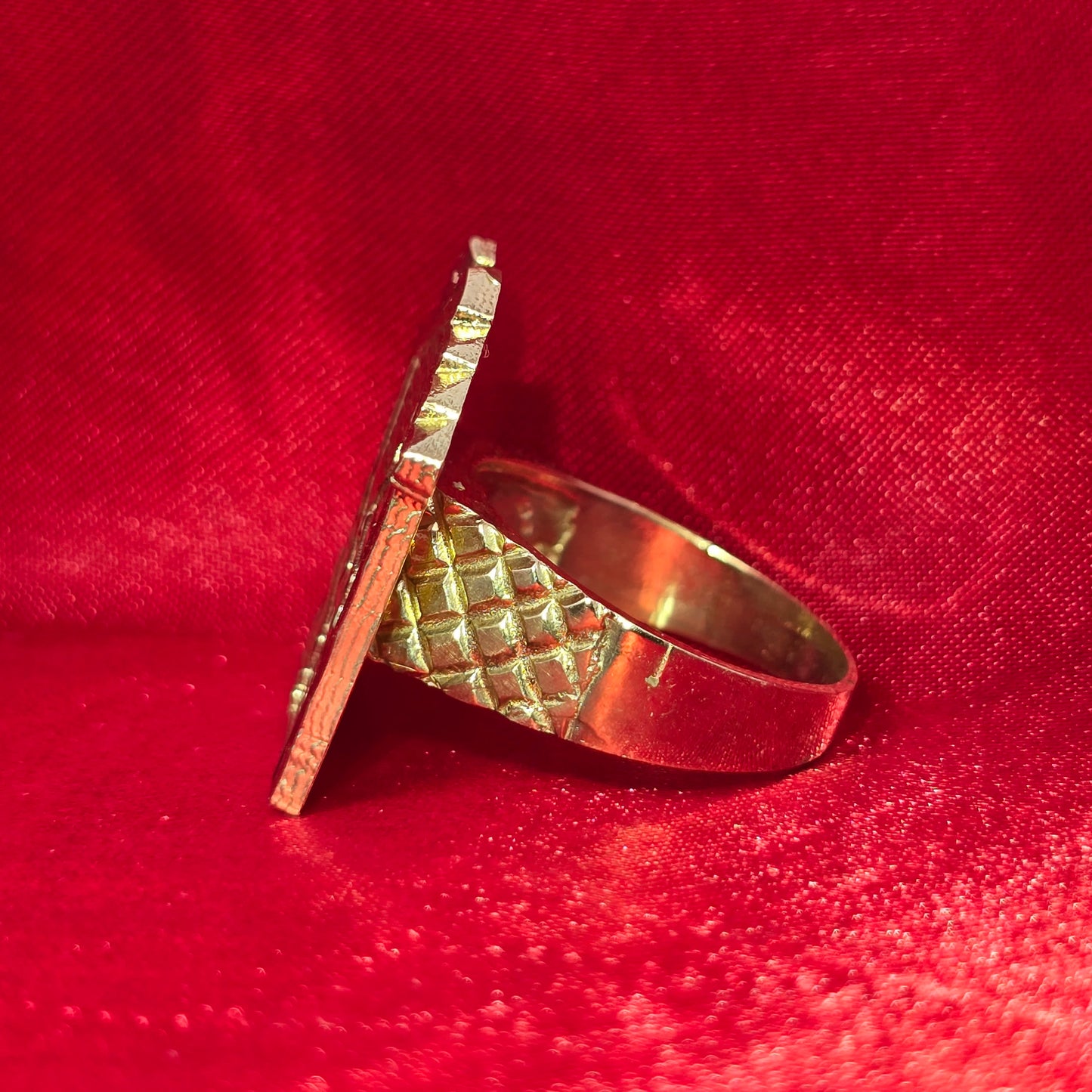 10K Gold Trap House Ring for Men – Urban Statement Ring