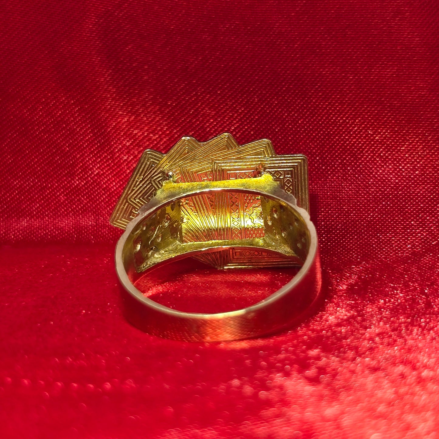 10K Gold Straight Flush Ring for Men – Poker-Inspired Statement Ring