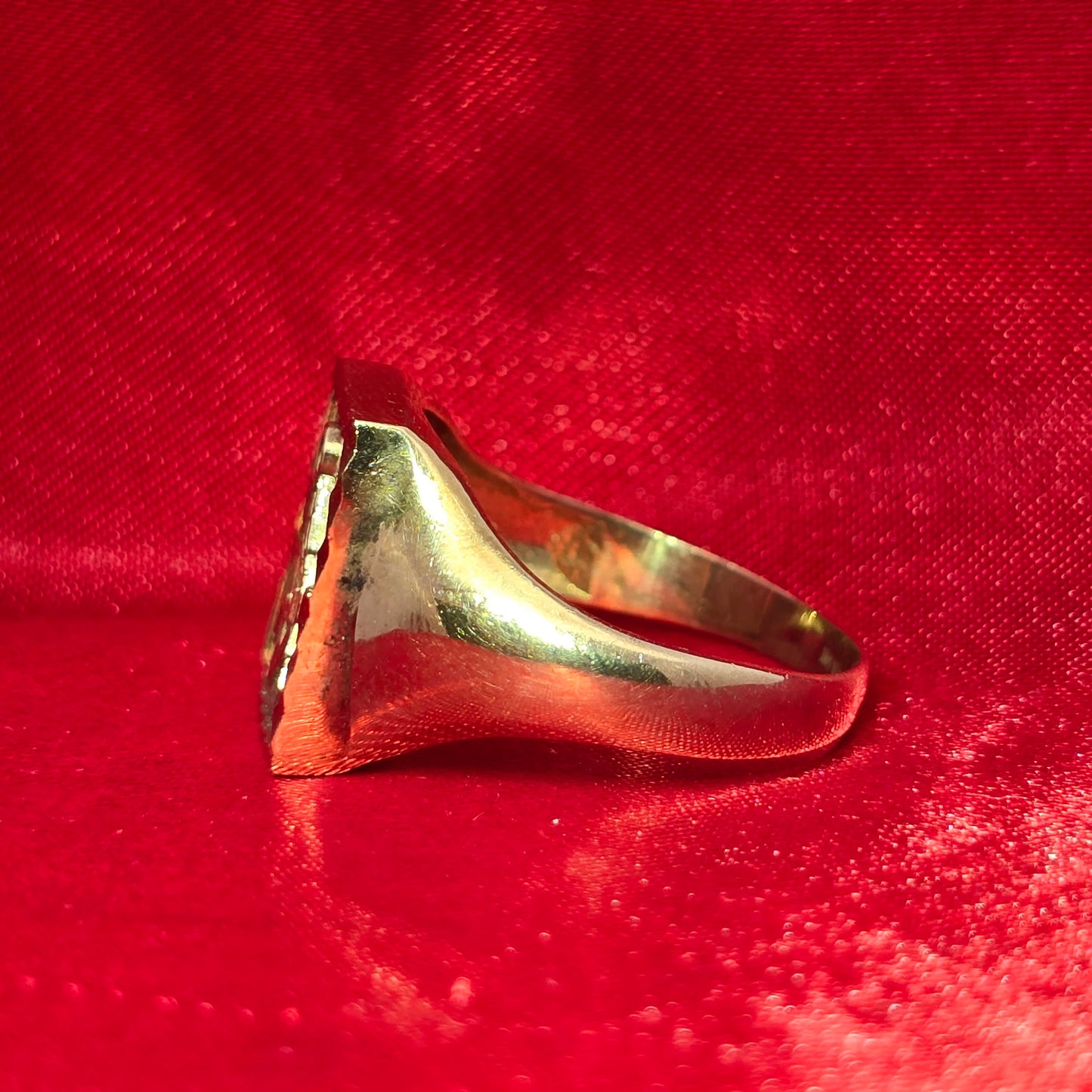 Masonic Craftsman Ring - 10kt Yellow Gold