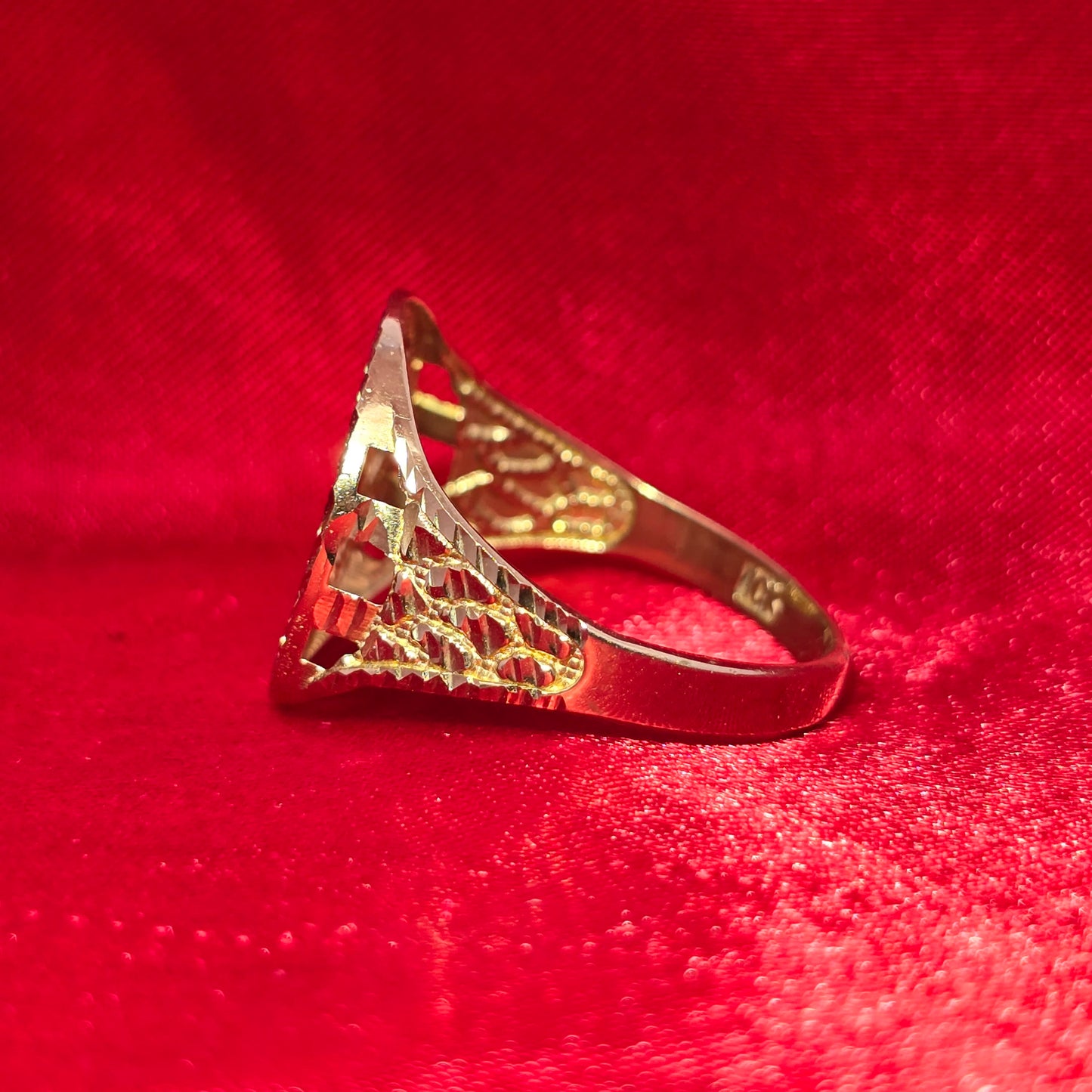 10K Mens Circular Gold Nugget Ring
