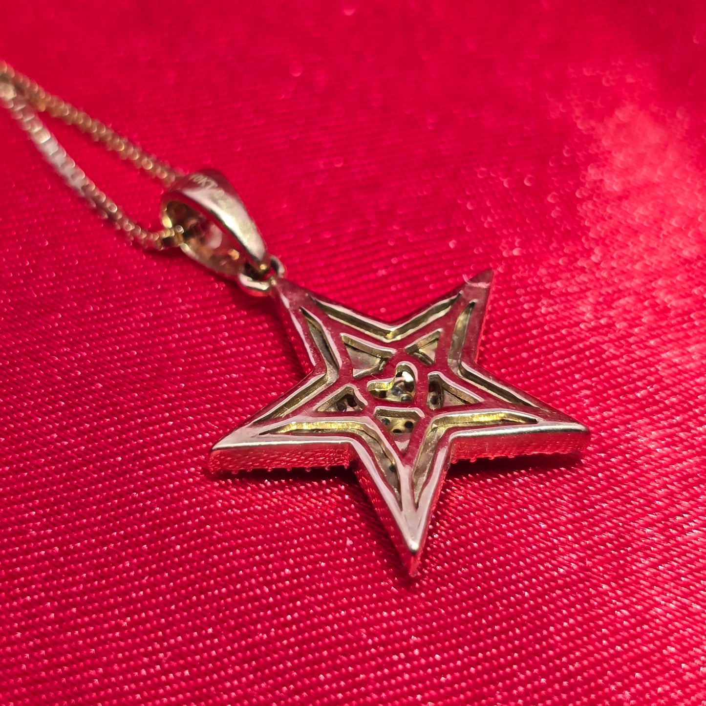 10K Yellow Gold Diamond Star Pendant with Heart Center & Box Chain | 0.25 CTW Women’s Necklace
