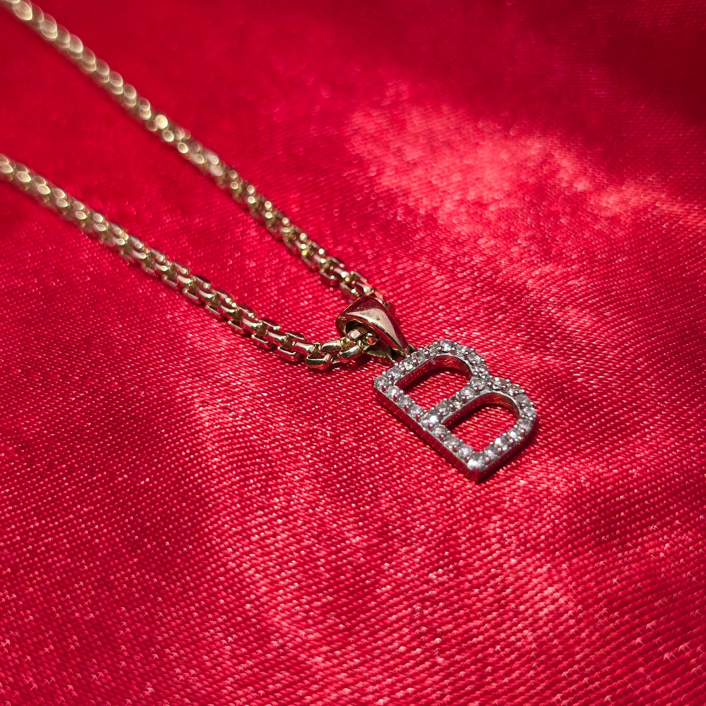 10K Yellow Gold Diamond Initial "B" Pendant Necklace – 1/12 CTW | Personalized Luxury | Jewelry Palace