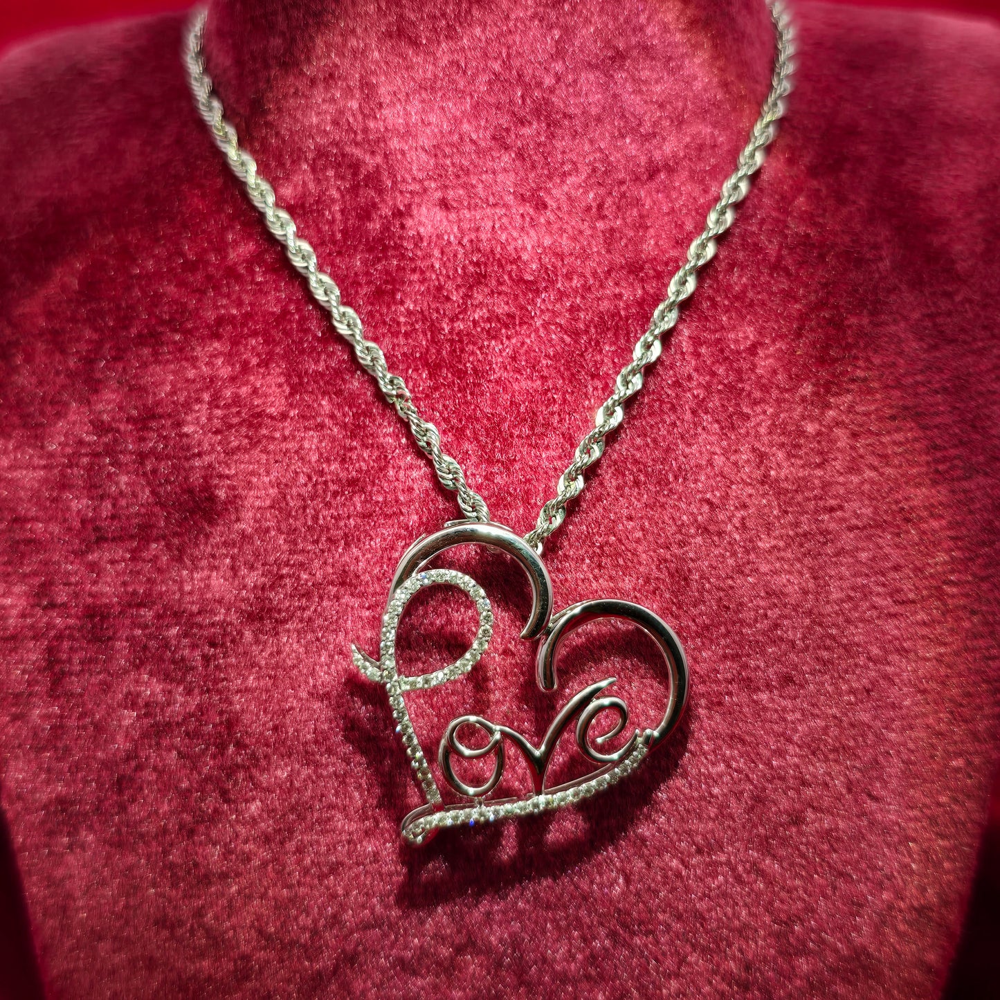 10k White Gold Diamond Heart Love Pendant & Rope Chain 0.26 ctw