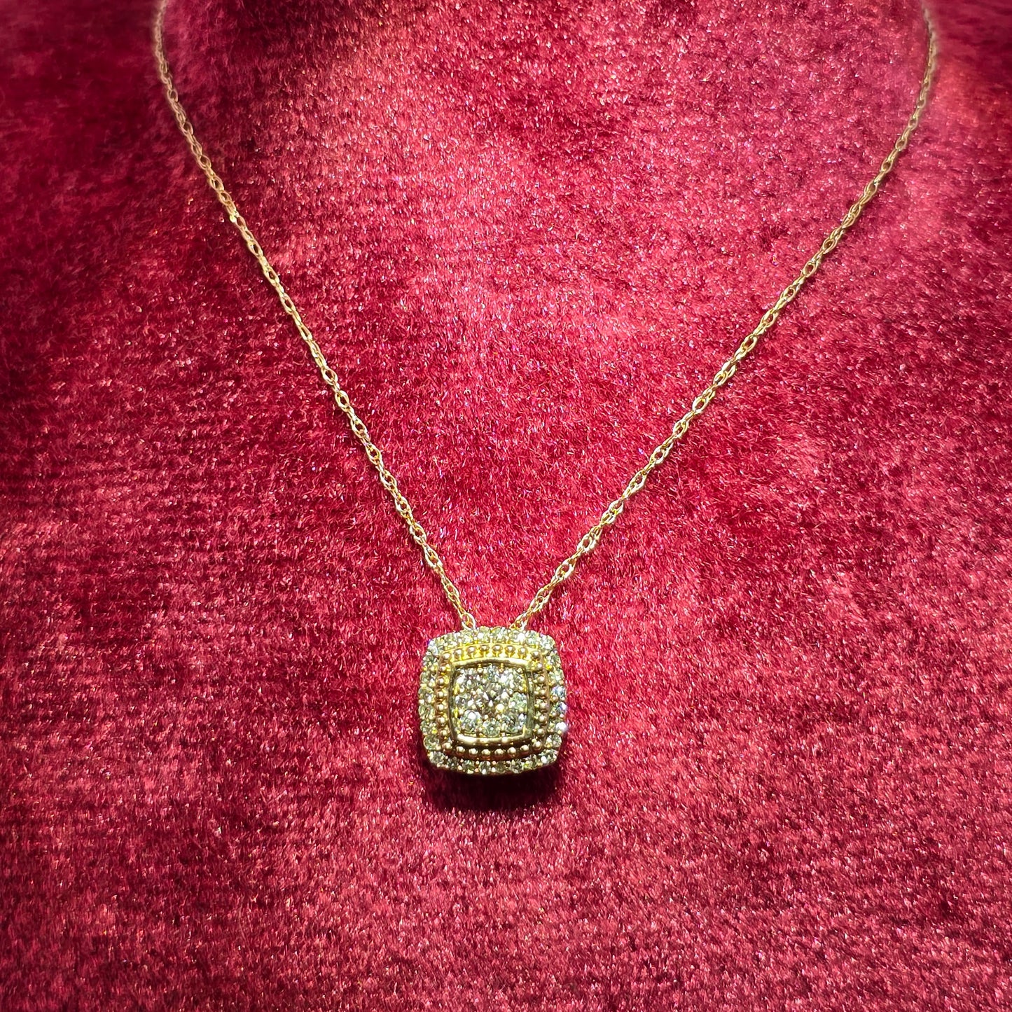 10K Yellow Gold Diamond Square Necklace Set for Women | 0.50 CTW