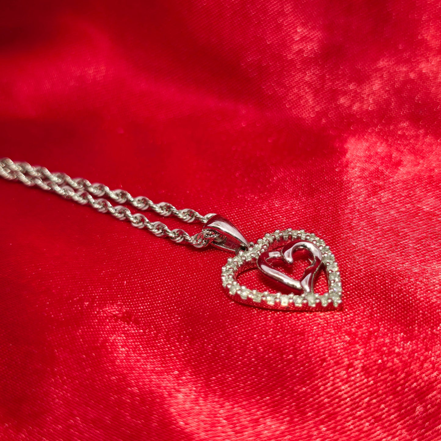 10K White Gold Diamond Heart Pendant Necklace for Women | 0.10 CTW