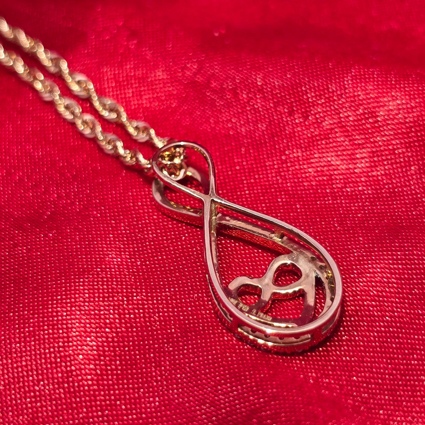 10K Rose Gold Diamond Infinity Pendant Necklace for Women | 0.10 CTW