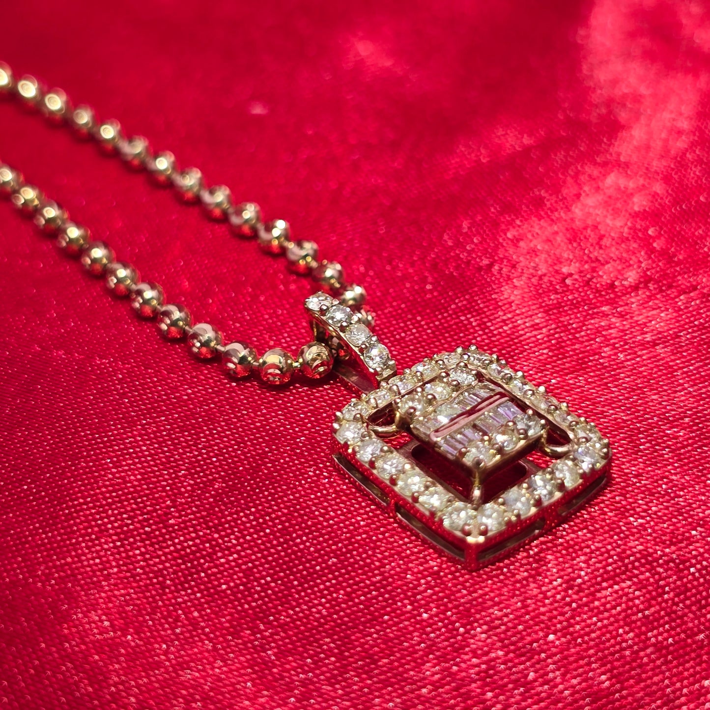 10K Yellow Gold Diamond Princess Cut Pendant Necklace with Beaded Chain – 0.90 CTW