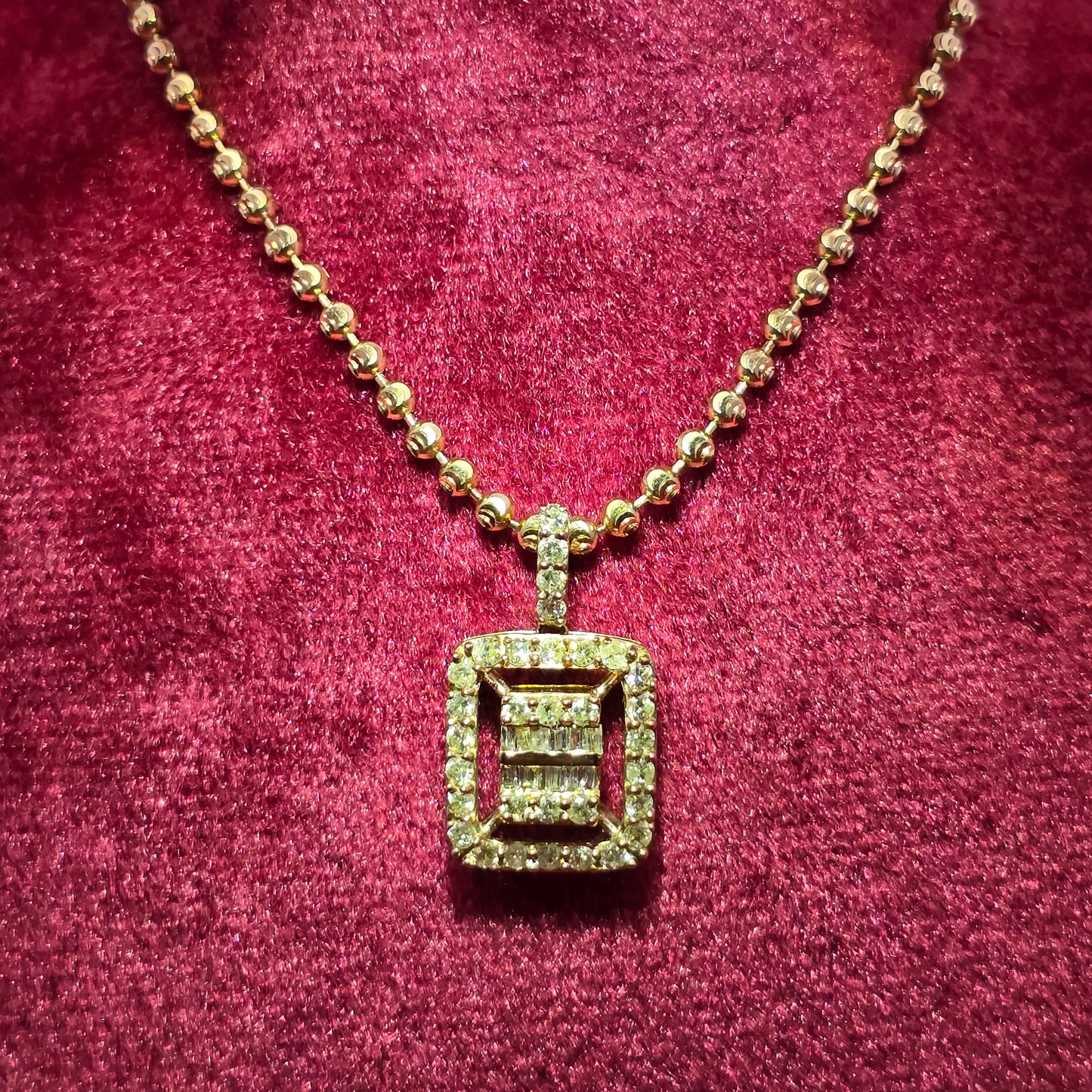 10K Yellow Gold Diamond Princess Cut Pendant Necklace with Beaded Chain – 0.90 CTW