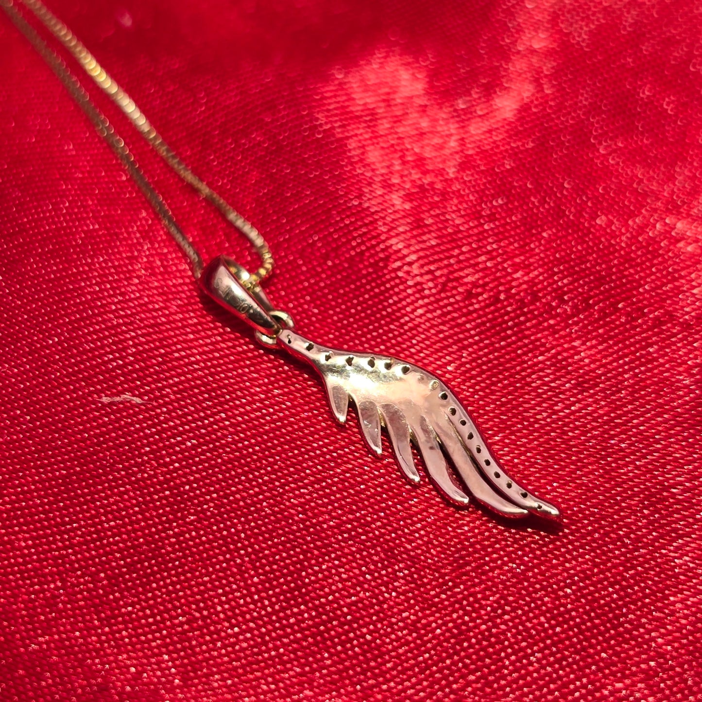 10K Yellow Gold Diamond Angel Wing Pendant Necklace for Women | 0.10 CTW