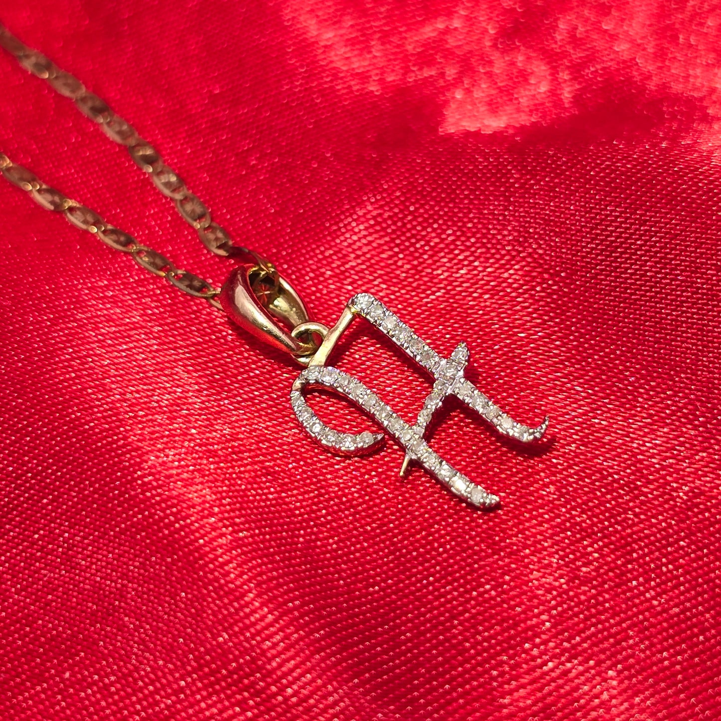 10K Yellow Gold Diamond "H" Initial Pendant Necklace for Women | 0.15 CTW