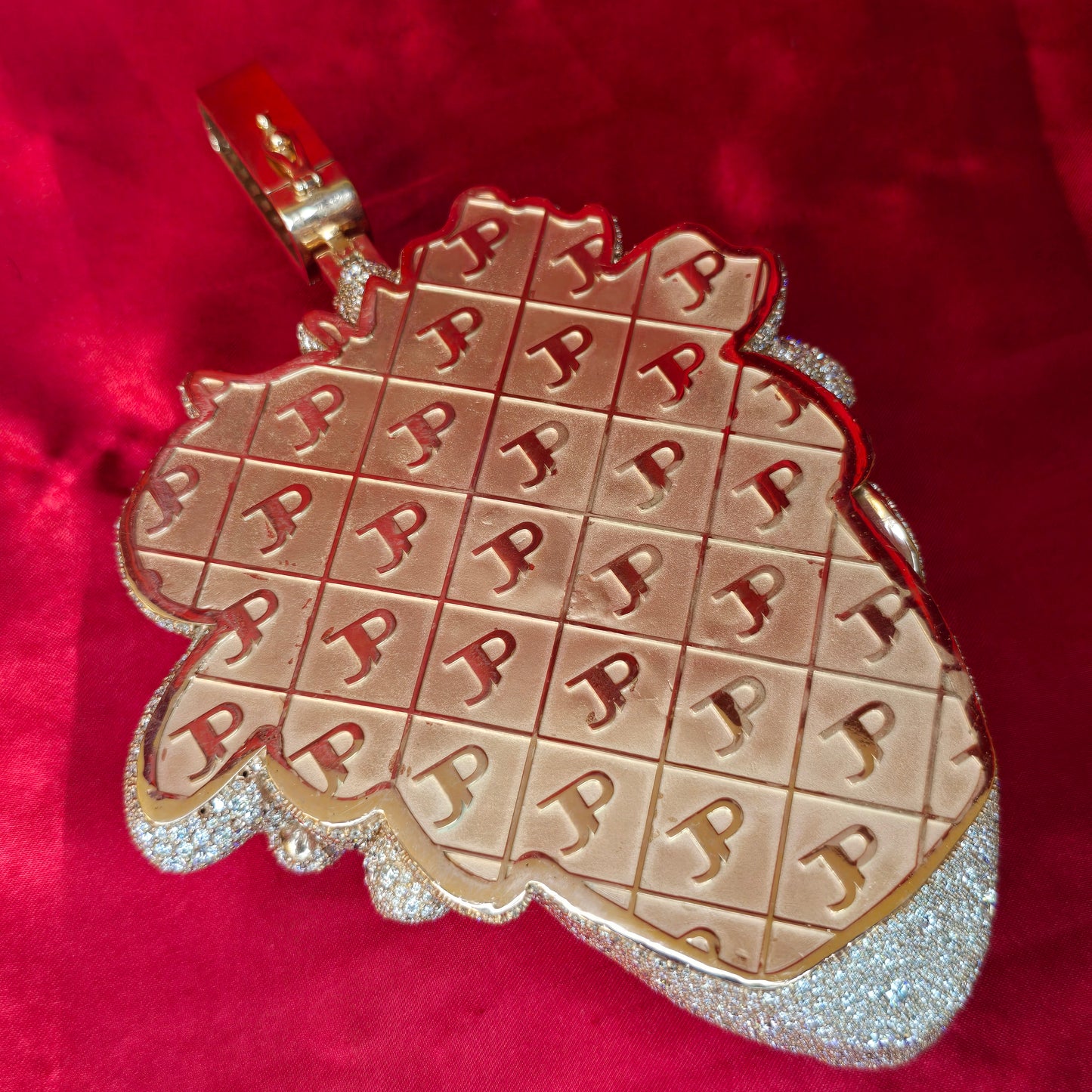 CUSTOM FACE PENDANT